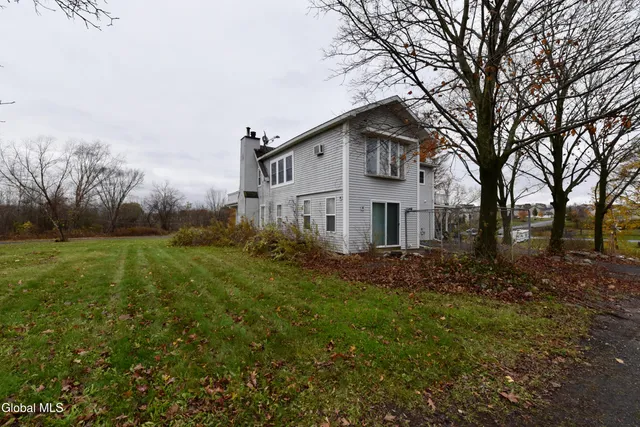 $1,200,000 | 454-456 Vliet St Extension, Cohoes, NY 12047