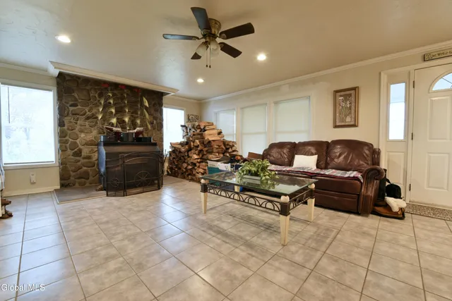 $1,200,000 | 454-456 Vliet St Extension, Cohoes, NY 12047