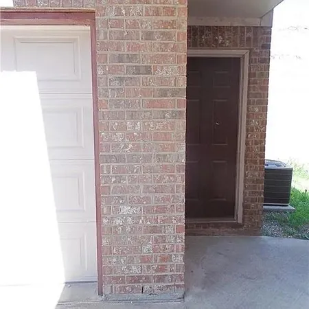 $495,000 | 519 Rebecca Drive, Cedar Hill, TX 75104