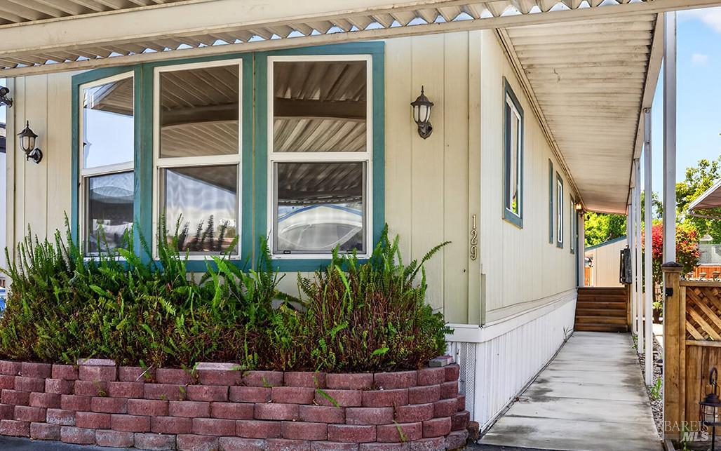 129 Walnut Circle Rohnert Park, CA 94928 - Photo 2 of 40