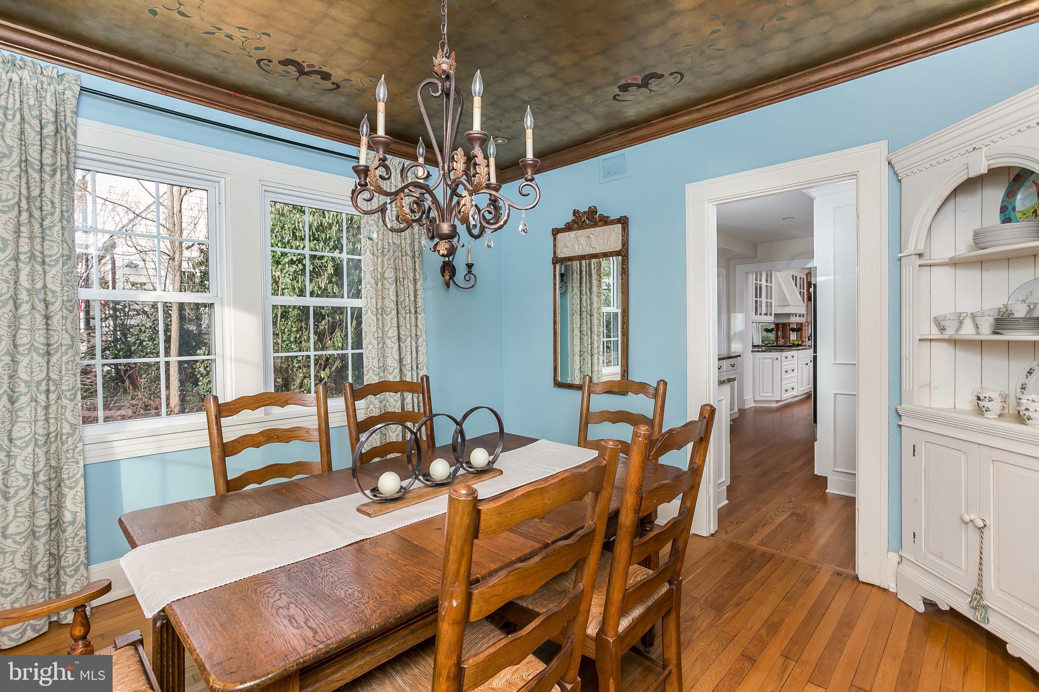 6407 Pinehurst Road Baltimore, MD 21212 - Photo 8 of 50