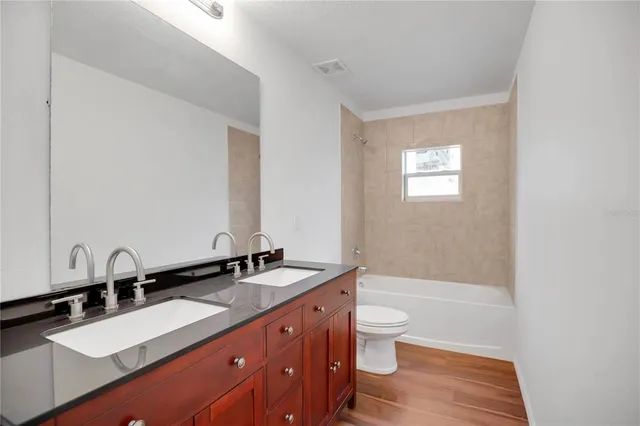 $349,000 | 776 East Broadway Street, Oviedo, FL 32765