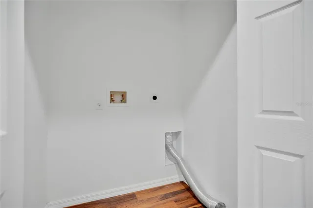 $349,000 | 776 East Broadway Street, Oviedo, FL 32765