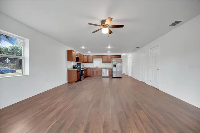 $349,000 | 776 East Broadway Street, Oviedo, FL 32765