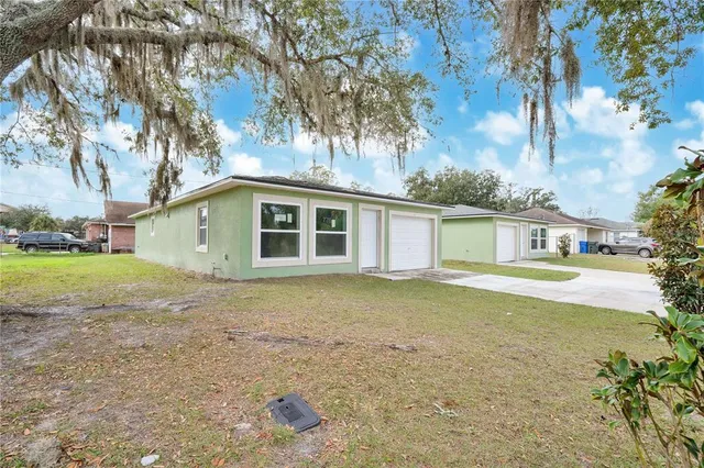 $349,000 | 776 East Broadway Street, Oviedo, FL 32765