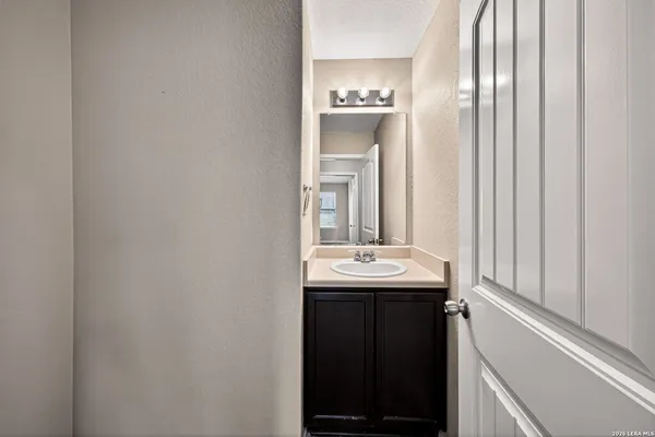 $1,850 | 469 Eastern Phoebe, San Antonio, TX 78253
