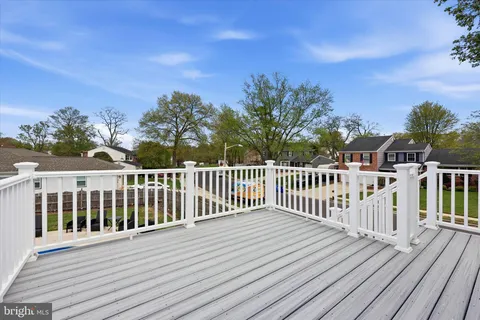 $709,000 | 1 Yardley Court, Mount Laurel, NJ 08054