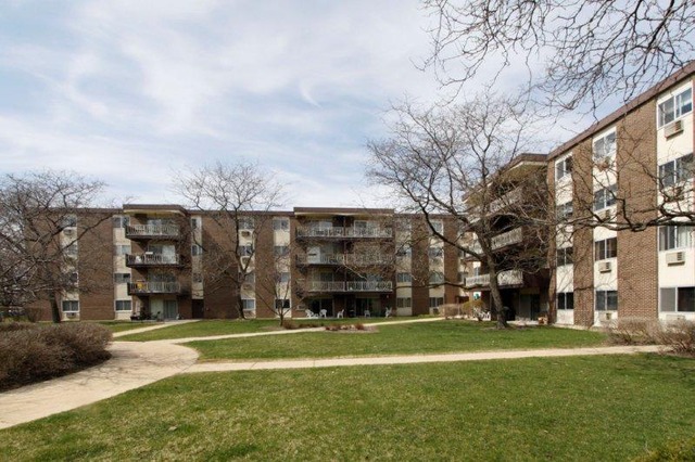 1301 South Finley Road, Unit 211 Lombard, IL 60148 - Photo 19 of 21