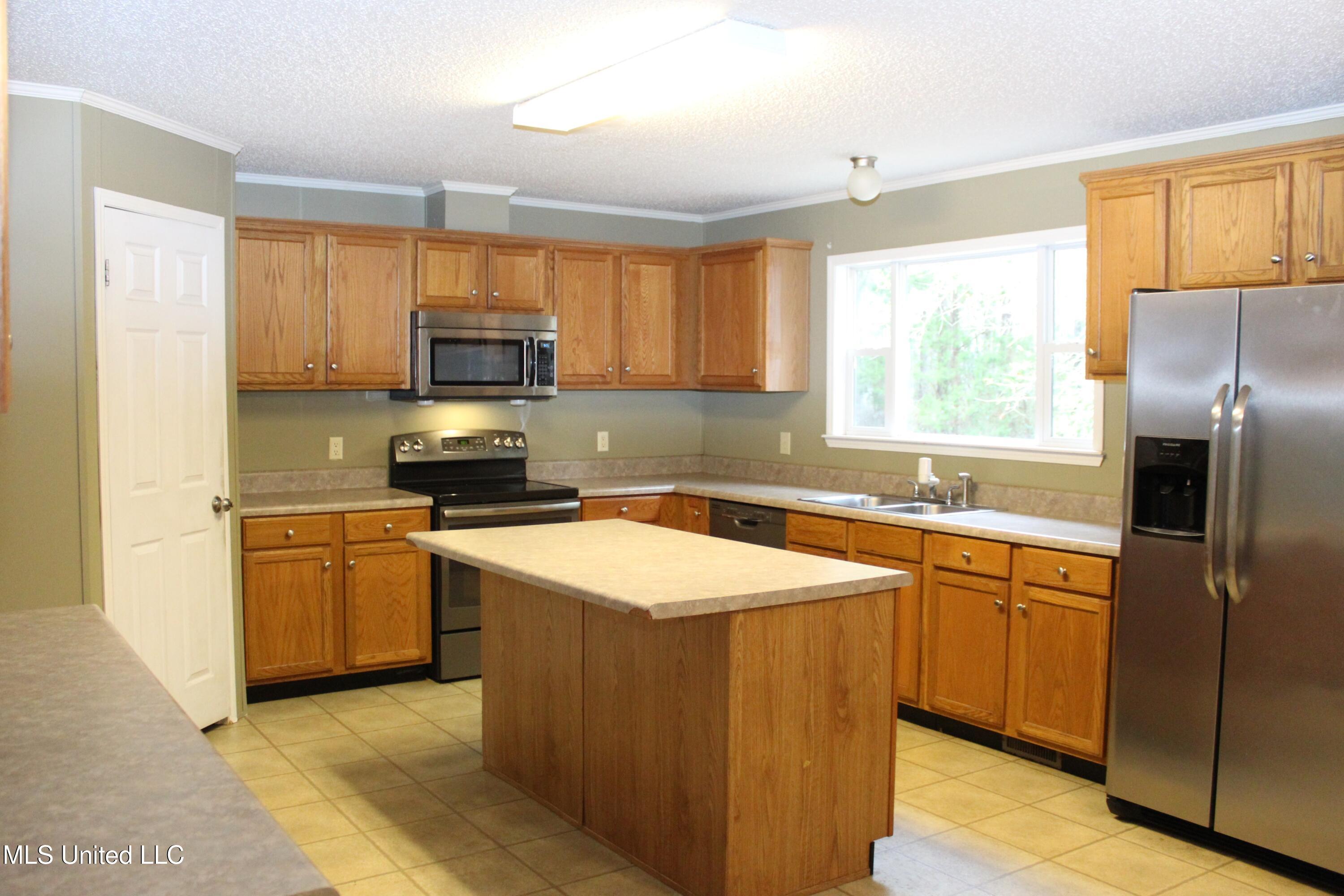 2162 Barton-Agricola Road Lucedale, MS 39452 - Photo 6 of 27 IMG_3862 - Copy - Copy