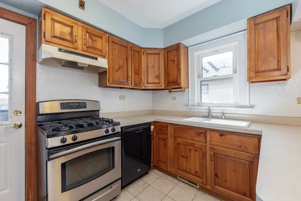 $350,000 | 115 South Illinois Avenue, Villa Park, IL 60181