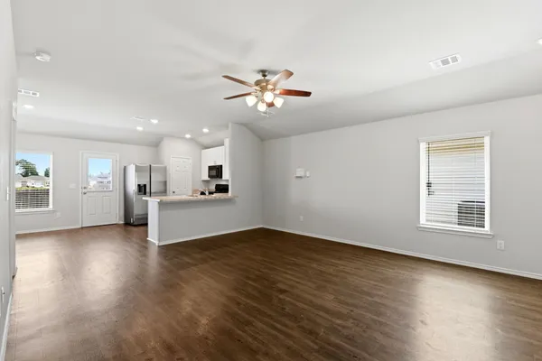 $1,725 | 363 Cumberland Forest Drive, Magnolia, TX 77354