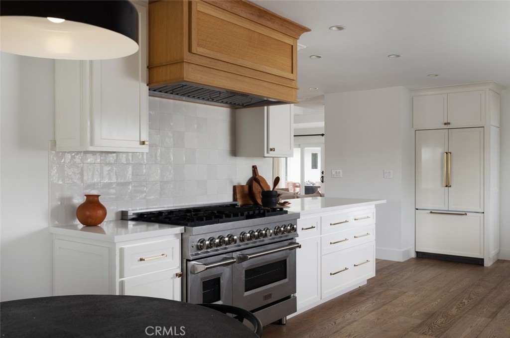 1120 Dolphin Terrace Corona del Mar, CA 92625 - Photo 19 of 48