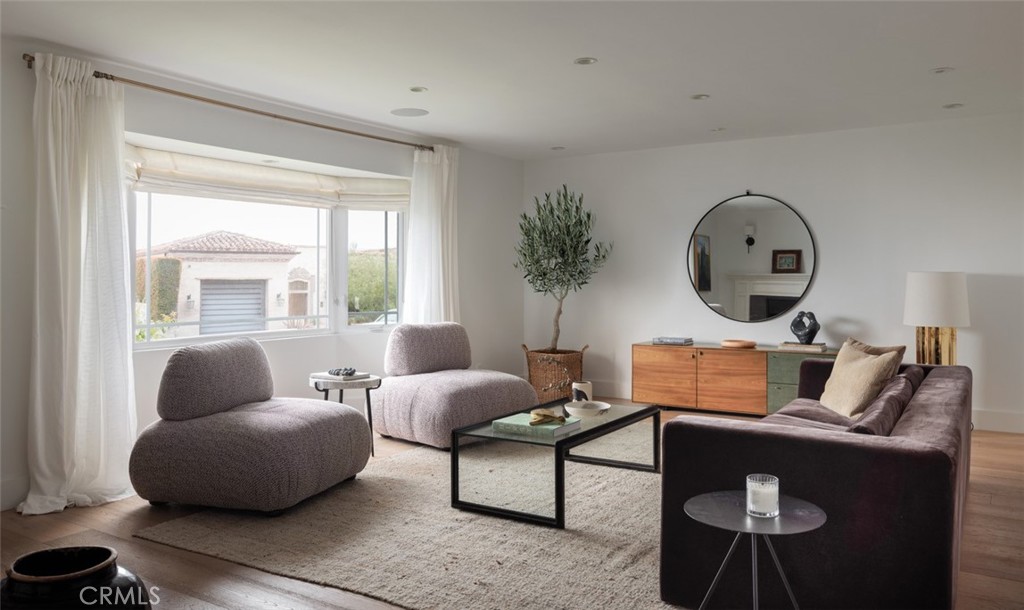 1120 Dolphin Terrace Corona del Mar, CA 92625 - Photo 30 of 48