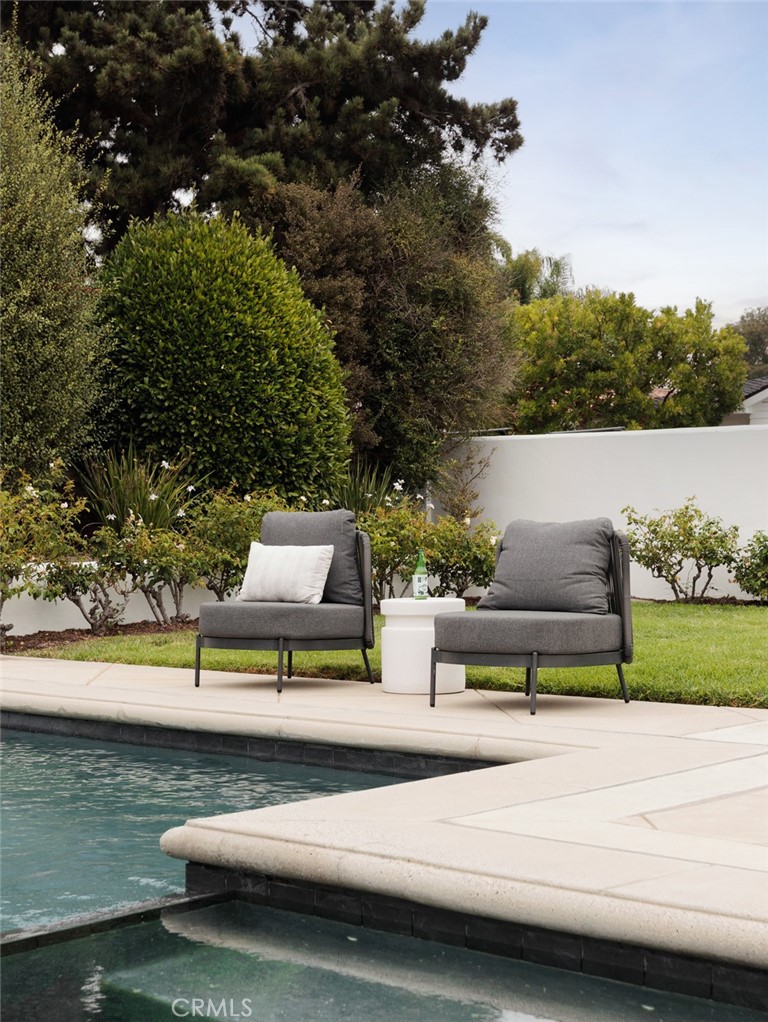 1120 Dolphin Terrace Corona del Mar, CA 92625 - Photo 5 of 48 a view of lake from a yard