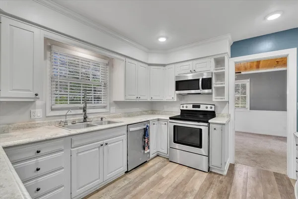 $350,000 | 119 Sherwood Drive, Geneseo, IL 61254