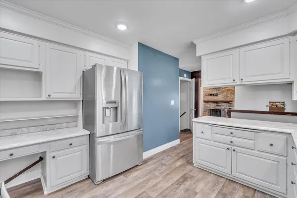 $350,000 | 119 Sherwood Drive, Geneseo, IL 61254