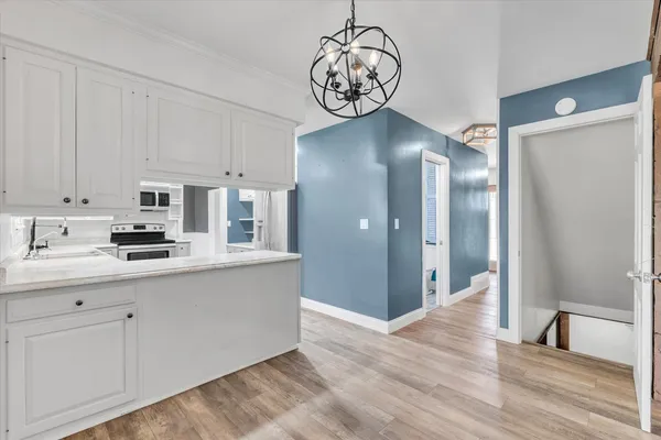 $350,000 | 119 Sherwood Drive, Geneseo, IL 61254