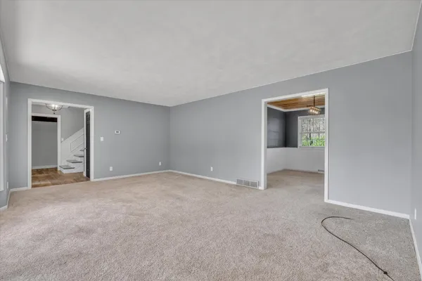 $350,000 | 119 Sherwood Drive, Geneseo, IL 61254