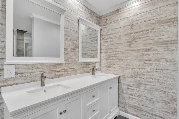 $350,000 | 119 Sherwood Drive, Geneseo, IL 61254