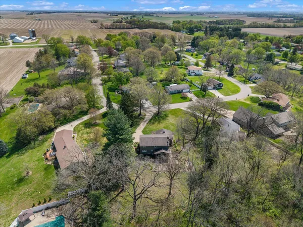 $350,000 | 119 Sherwood Drive, Geneseo, IL 61254