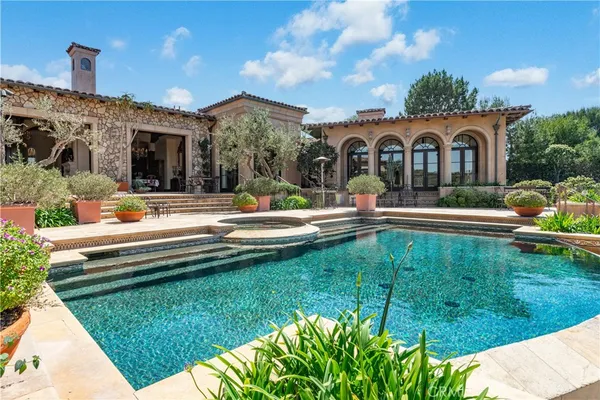 $17,450,000 | 2729 Vía Oleadas, Palos Verdes Estates, CA 90274