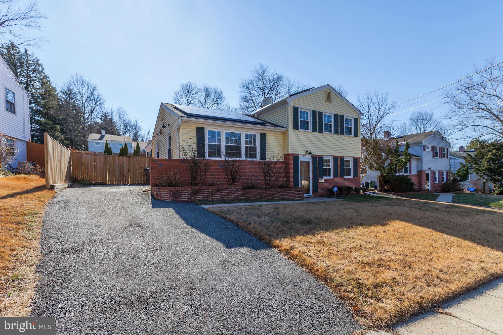 809 Burdette Road Rockville, MD 20851 - Photo 2 of 30 Exterior (Front)