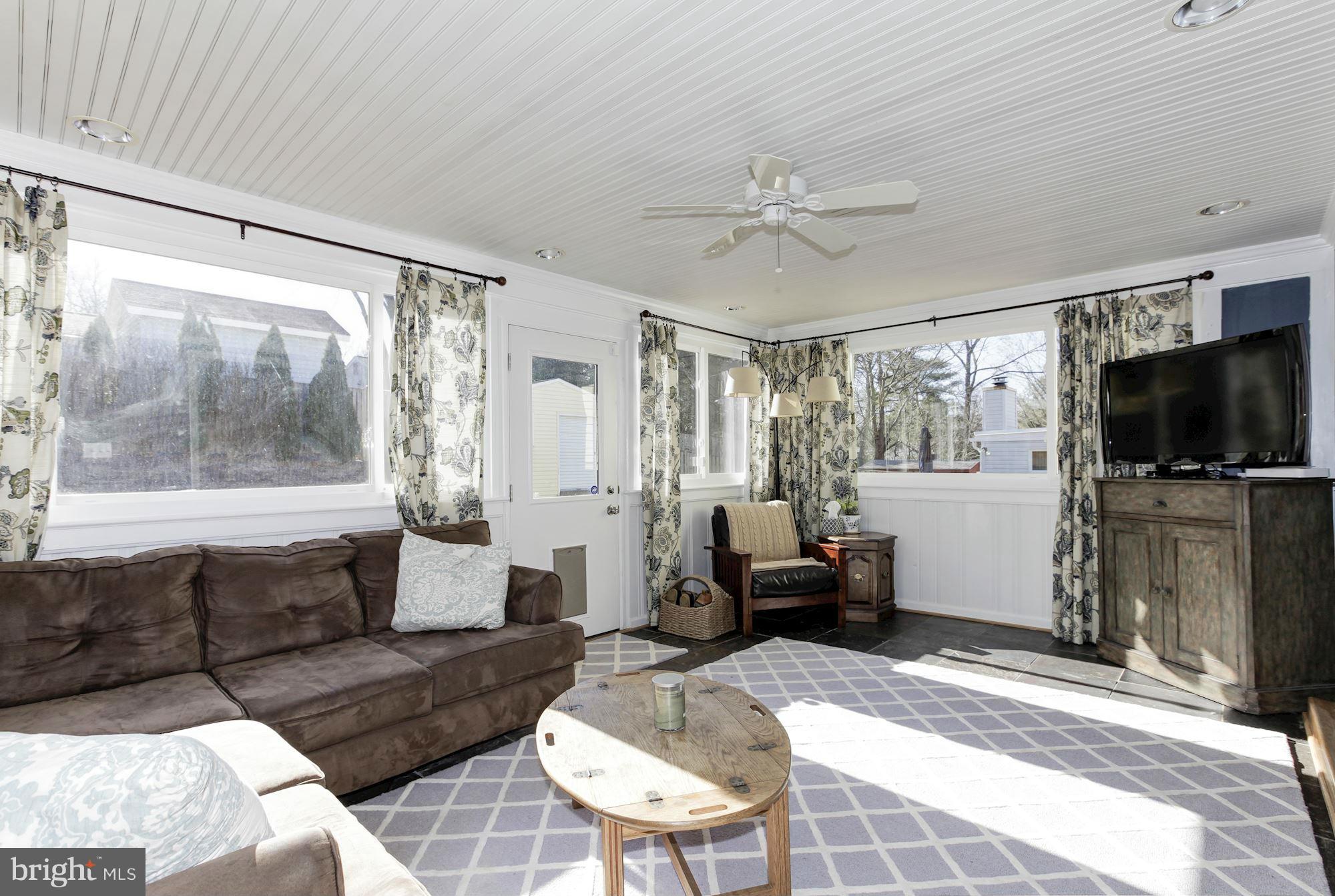 809 Burdette Road Rockville, MD 20851 - Photo 12 of 30 Family Room