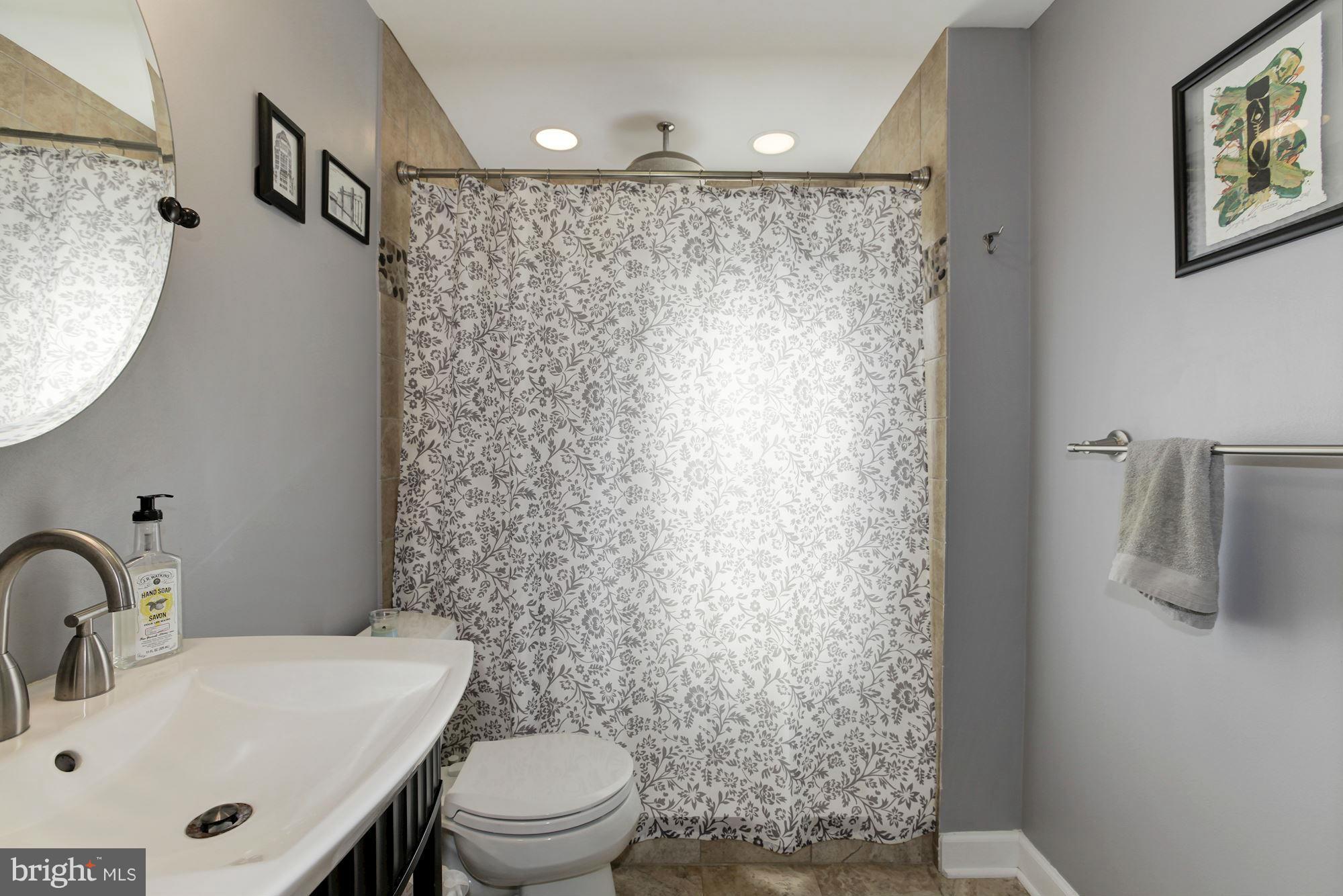 809 Burdette Road Rockville, MD 20851 - Photo 24 of 30 Bath