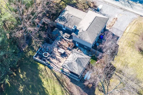 $350,000 | 469 Mars Valencia Road, Valencia, PA 16059