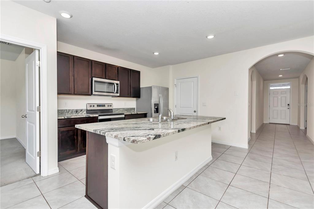 27 Hickory Course Lane Ocala, FL 34472 - Photo 6 of 37