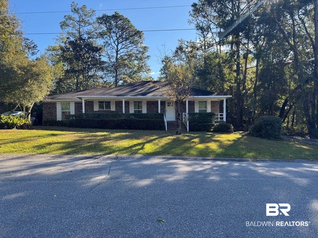 205 Montclair Loop Daphne, AL 36526 - Photo 19 of 19 Ranch-style house with a front yard