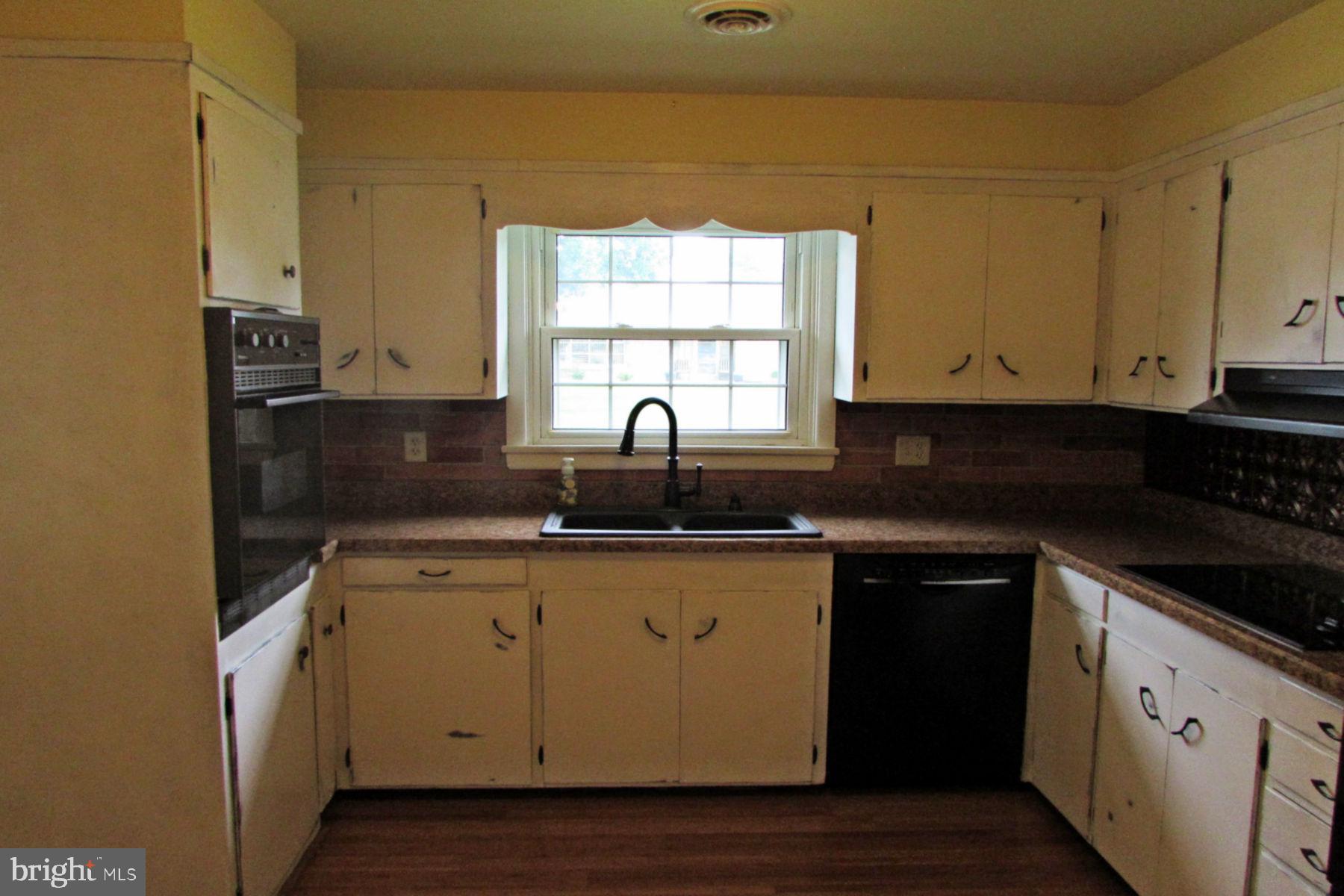 304 Ridge Road Annville, PA 17003 - Photo 8 of 19 Kitchen View 2