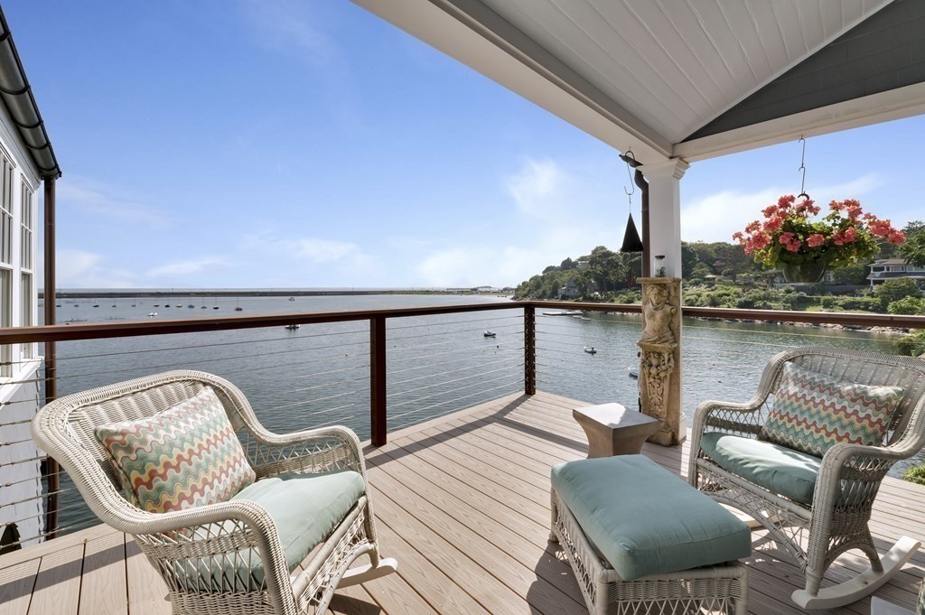 22 Cliff Street Marblehead, MA 01945 - Photo 14 of 37