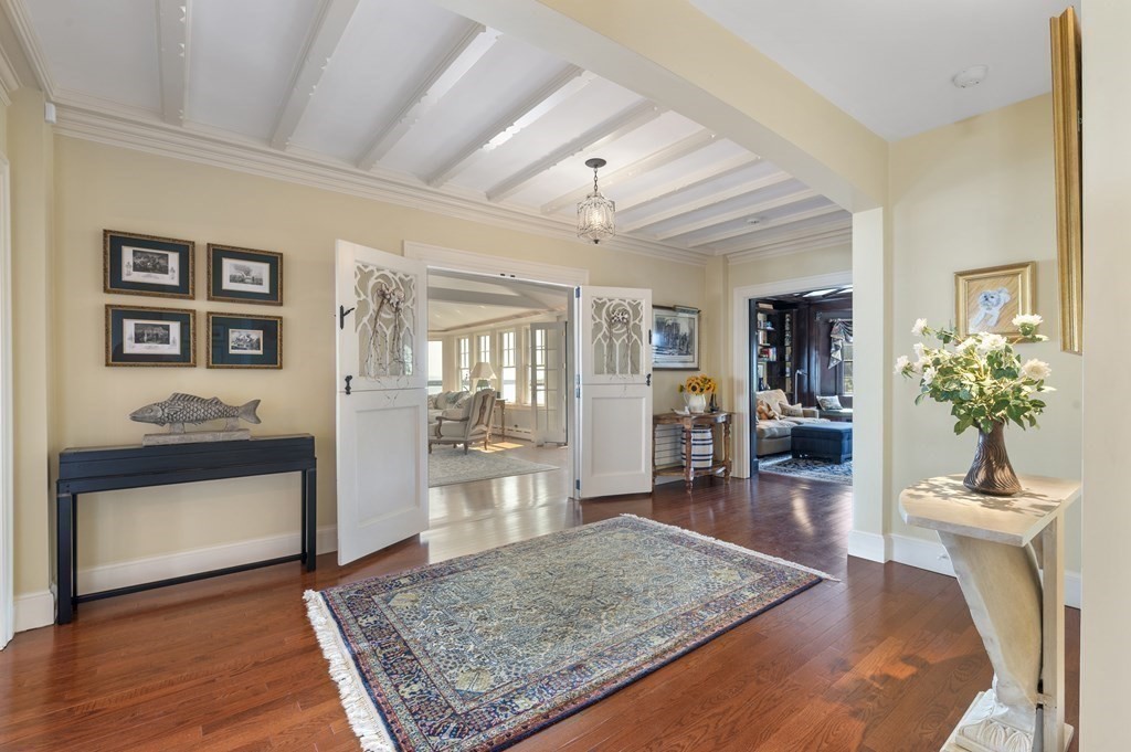 22 Cliff Street Marblehead, MA 01945 - Photo 17 of 37