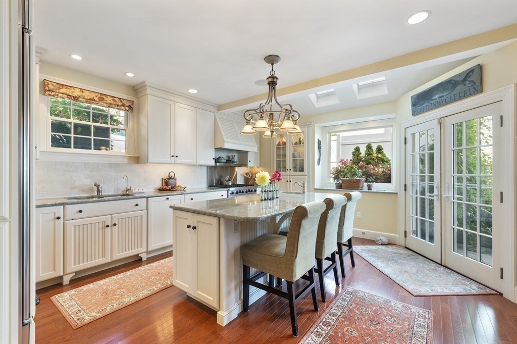 22 Cliff Street Marblehead, MA 01945 - Photo 19 of 37