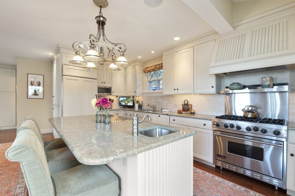 22 Cliff Street Marblehead, MA 01945 - Photo 21 of 37