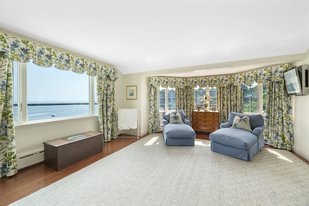 22 Cliff Street Marblehead, MA 01945 - Photo 24 of 37