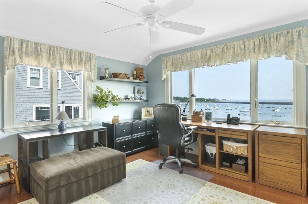 22 Cliff Street Marblehead, MA 01945 - Photo 28 of 37