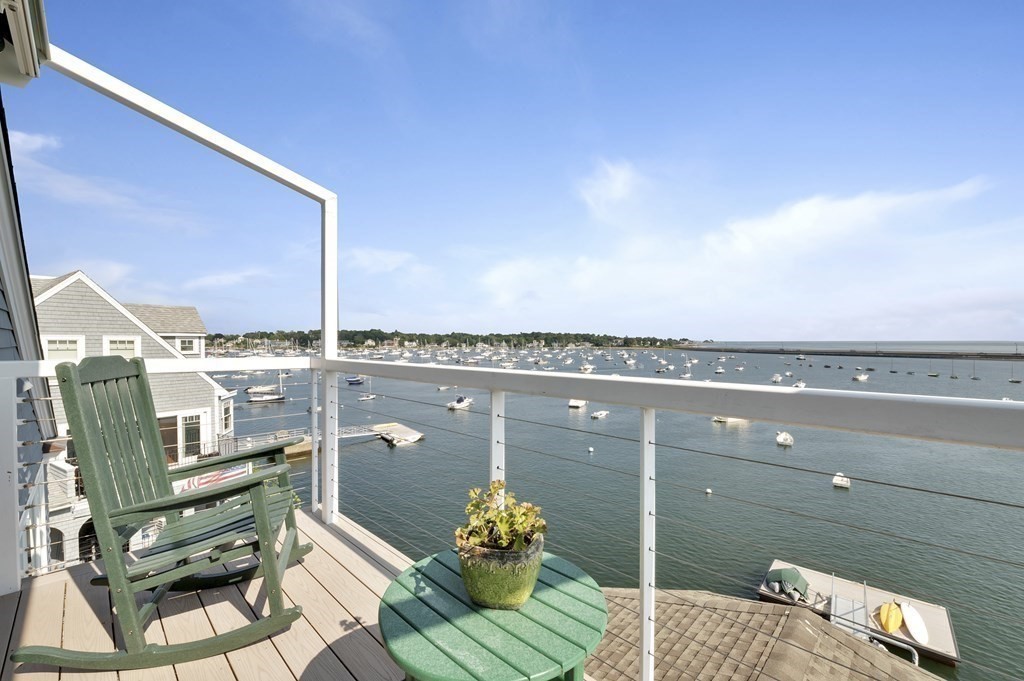 22 Cliff Street Marblehead, MA 01945 - Photo 32 of 37