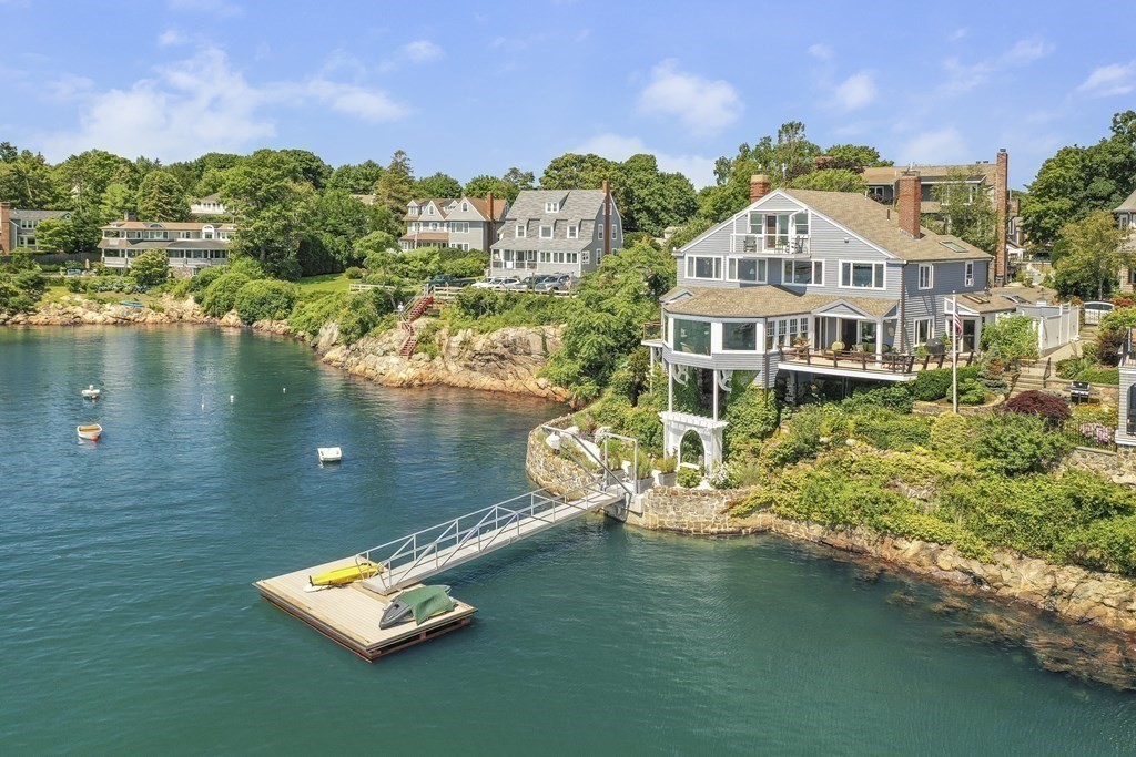 22 Cliff Street Marblehead, MA 01945 - Photo 35 of 37