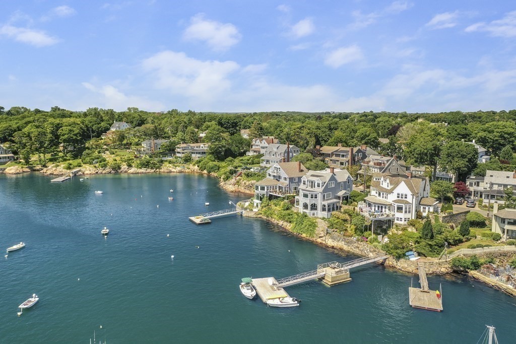 22 Cliff Street Marblehead, MA 01945 - Photo 36 of 37