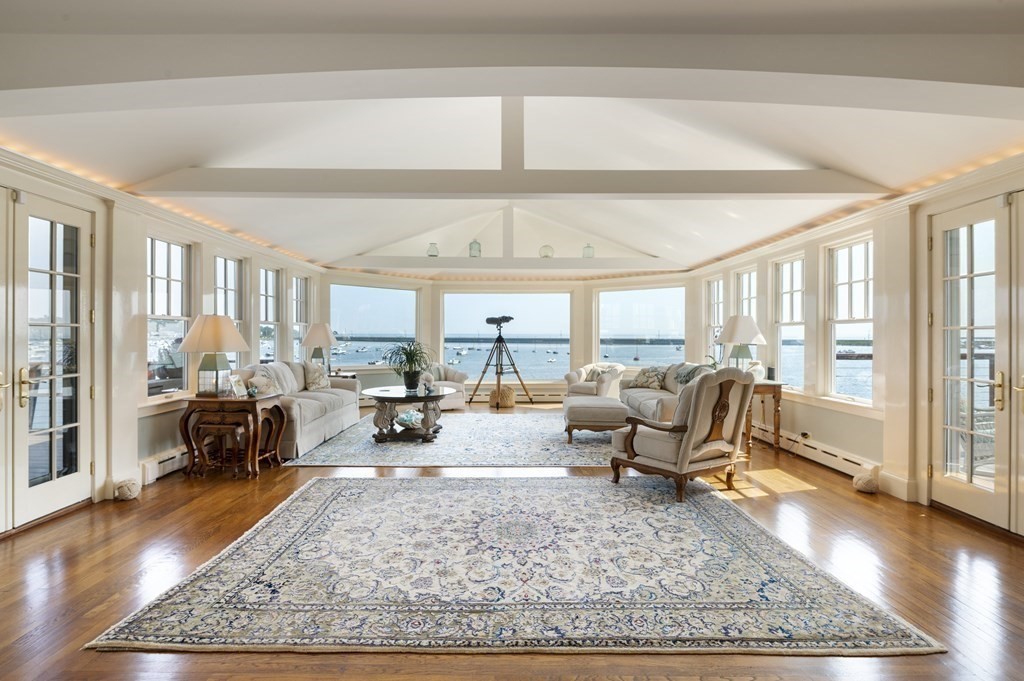 22 Cliff Street Marblehead, MA 01945 - Photo 9 of 37