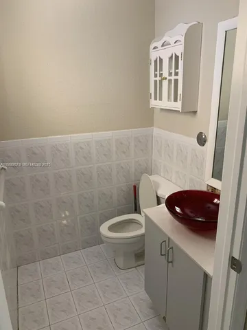 $2,650 | 6761 Northwest 182nd Street, Unit 104, Hialeah, FL 33015