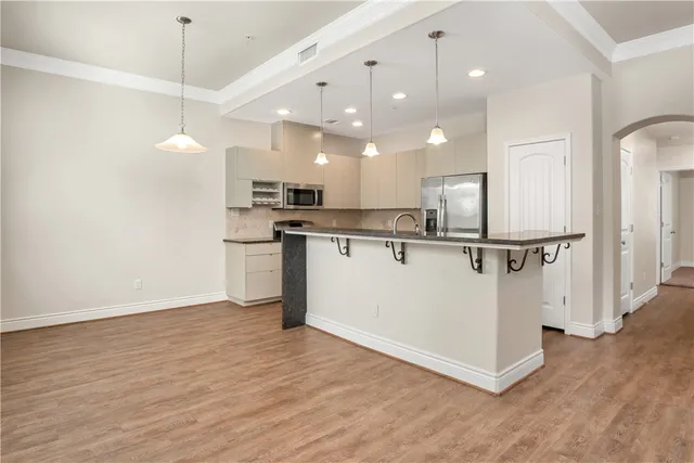 $1,325 | 218 Sterling Street, Unit NO BALCONY, College Station, TX 77840