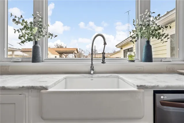 $399,900 | 367 Illinois Avenue, China Spring, TX 76633