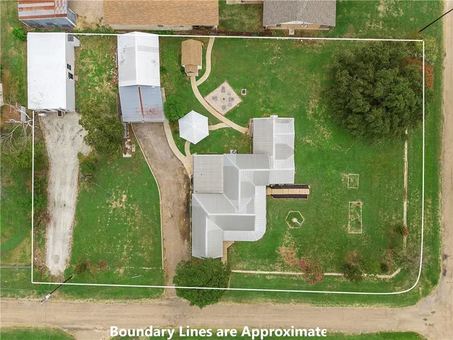 $399,900 | 367 Illinois Avenue, China Spring, TX 76633