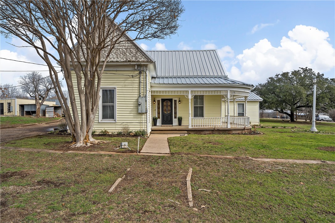 367 Illinois Avenue China Spring, TX 76633 - Photo 5 of 48