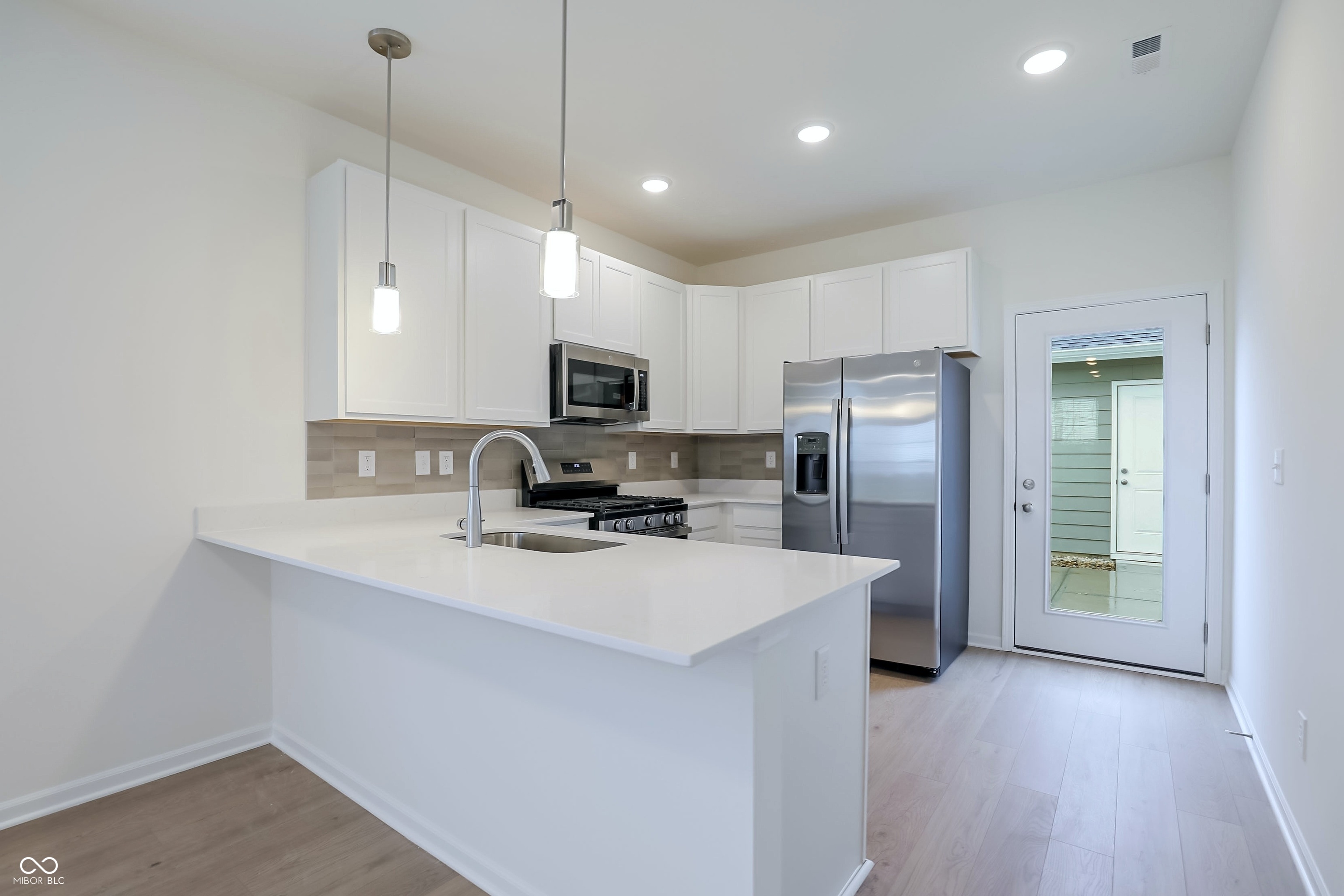 2726 Smith Road Plainfield, IN 46168 - Photo 5 of 30