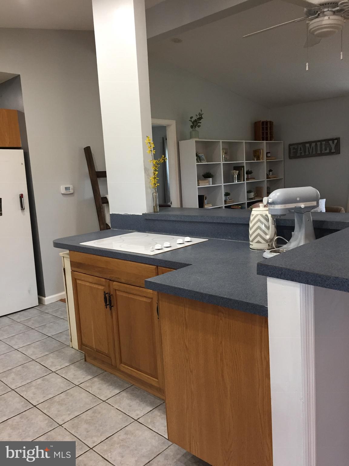 2327 Meadow View Road Manheim, PA 17545 - Photo 14 of 35