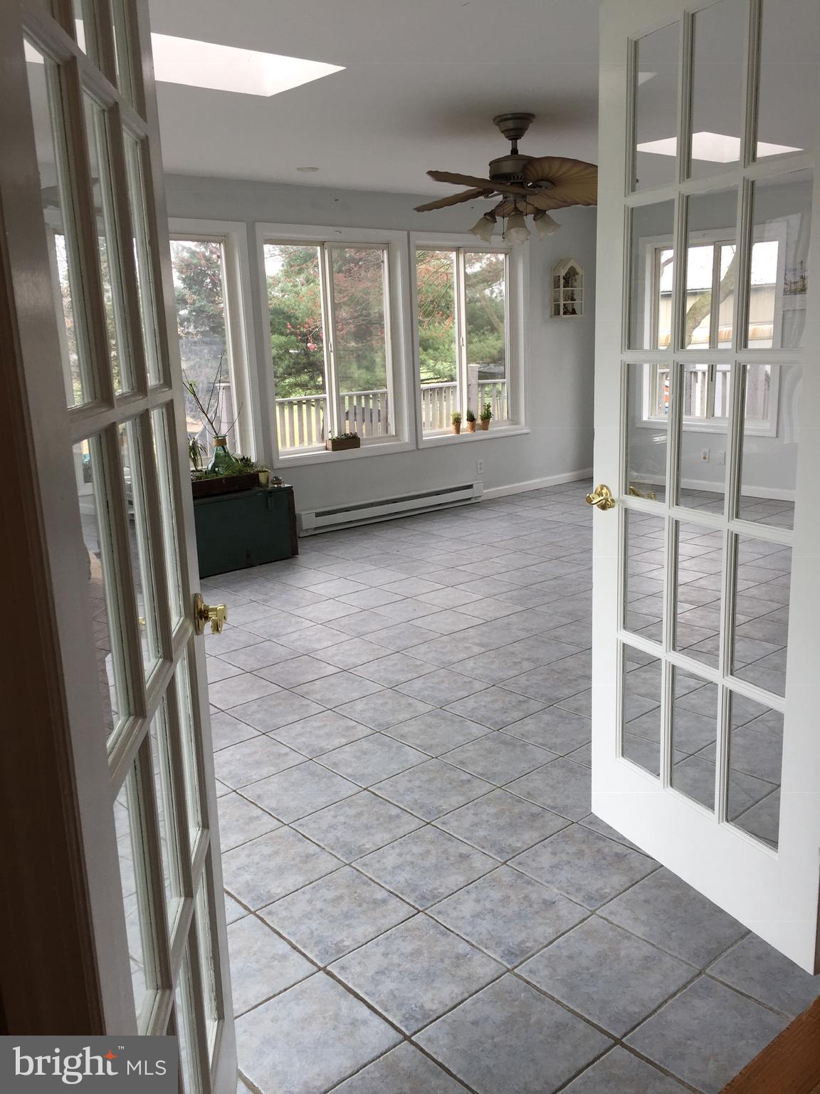 2327 Meadow View Road Manheim, PA 17545 - Photo 16 of 35
